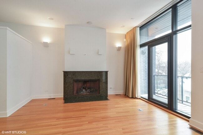 Photo - 2734 N Lincoln Ave Unit 3W