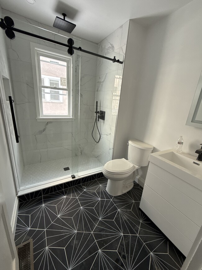 Photo - 104 Woodstock St Unit #3