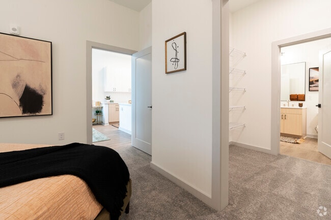 1BD, 1BA-691 SF