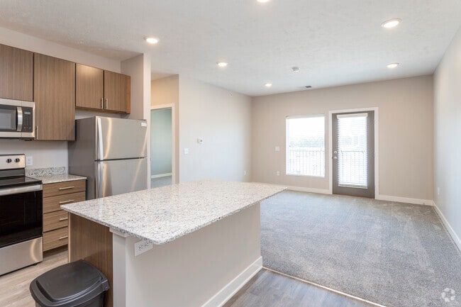 1 HAB, 1 BA - Madison
