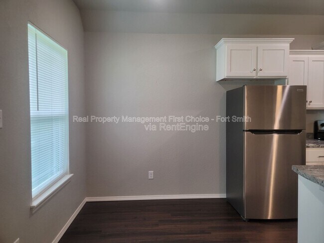 Photo - 2124 Ingalls Ln