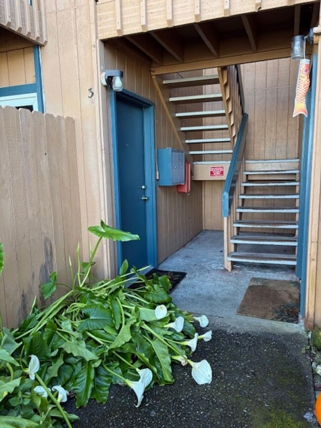 Building Photo - Two-Bedroom Condo in Downtown Arcata Unit 3