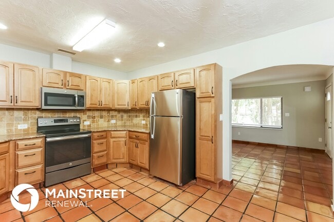 Photo - 2035 Goldenrod St