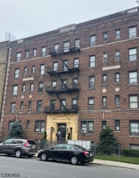 Building Photo - 1116 Anna St Unit 4F