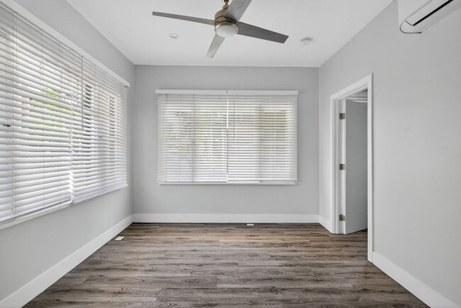 Photo - 405 W 3rd St Unidad B