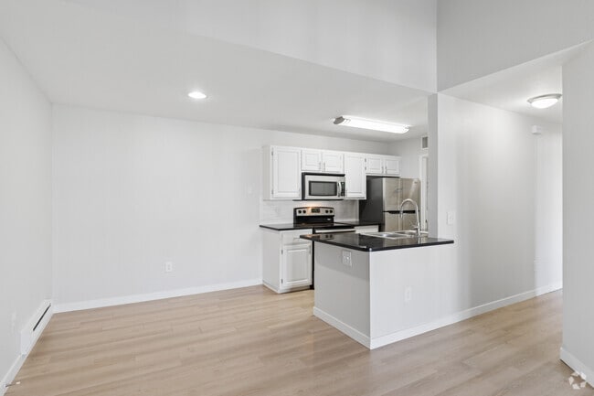 A2 3BR, 2BA - 1,019SF - Dining Room