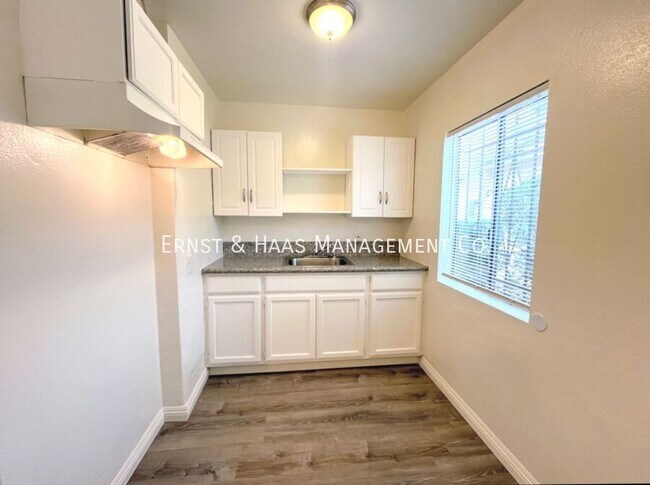 Photo - Wonderful Apartment Located in the Heart o... Unit #02