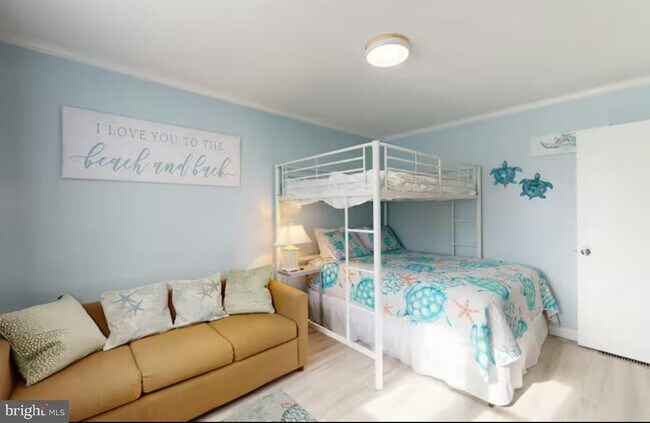327 Robin Dr Unit 2