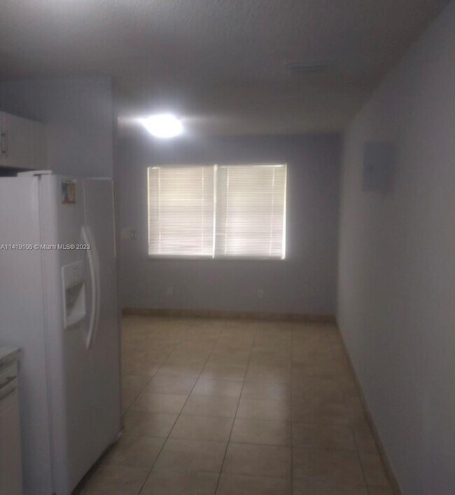 Photo - 4652 Myla Ln Unidad 4656