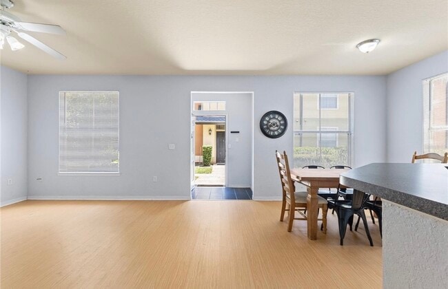 Photo - 6017 Westgate Dr Unit 913