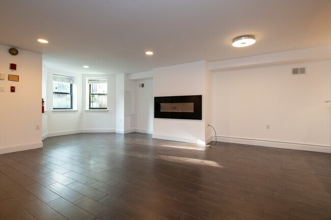 Photo - 1614 15th St NW Unit 1