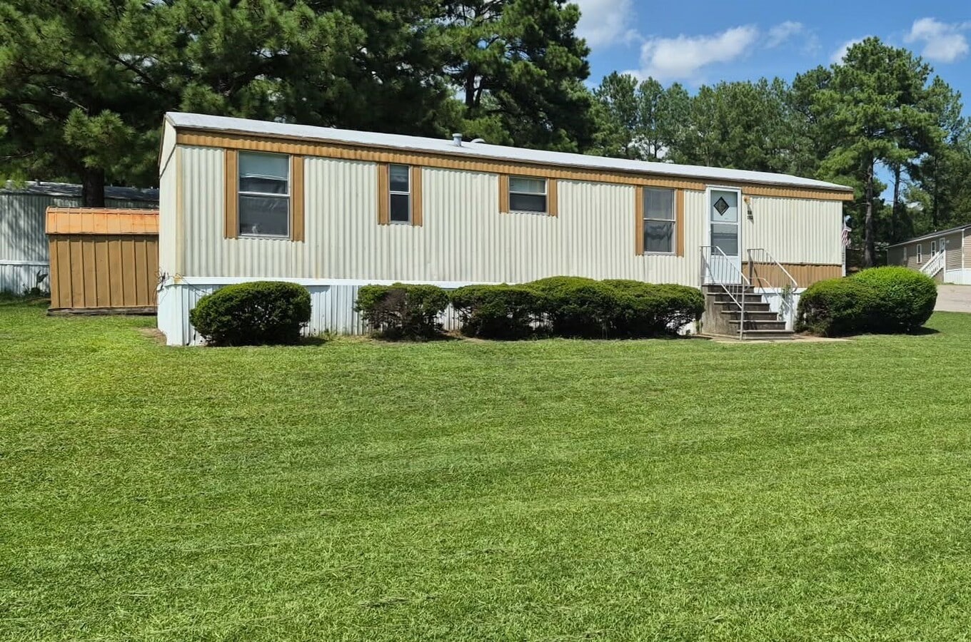 Photo - 1112 Deep River Ct