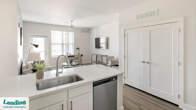 Photo - 556 Martin Rd SW Unidad 3111.1408697