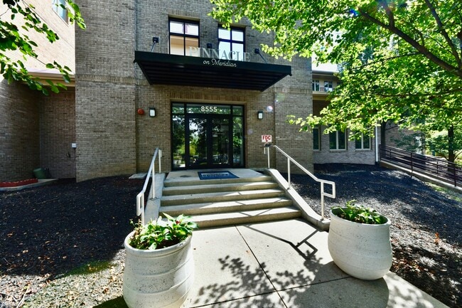 Building Photo - 8555 One W Dr Unit 101