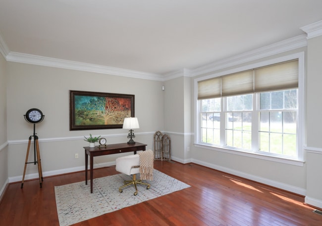 Photo - 8417 Henderson Rd