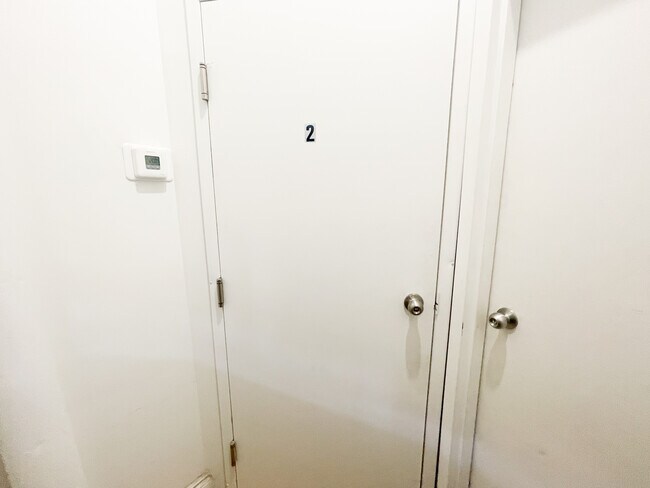 Photo - 157 Huron St