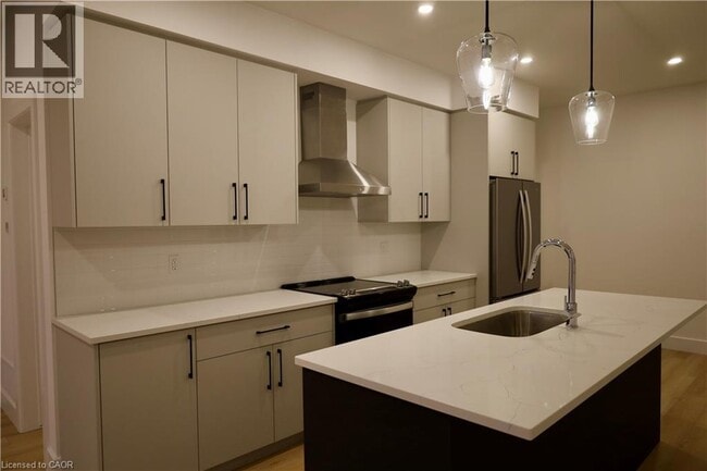 Photo - 4255 Lismer Ln