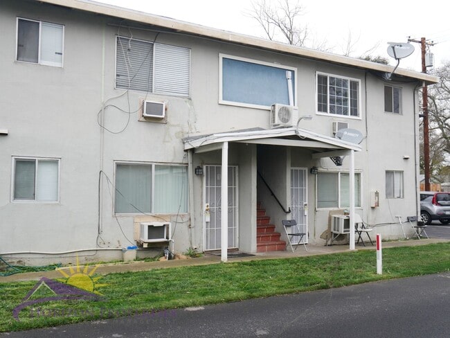 Cozy 1 Bed 1 Bath 700sqft Fourplex in Nort... - Cozy 1 Bed 1 Bath 700sqft Fourplex in Nort... Apartment Unit 1617 Arcade Blvd #4