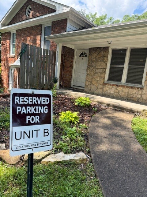 Photo - 1311 Cynthia Dr Unit B