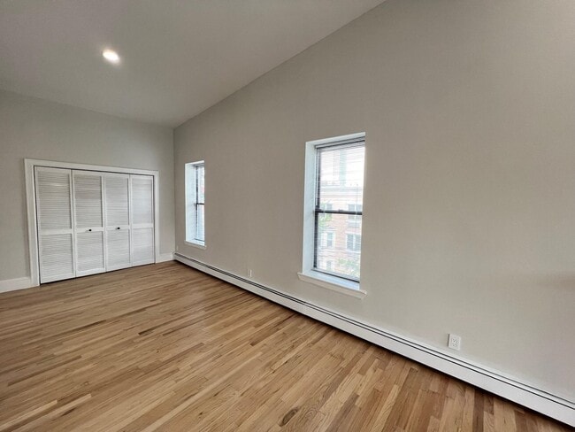 Photo - 48 Bright St Unit #4