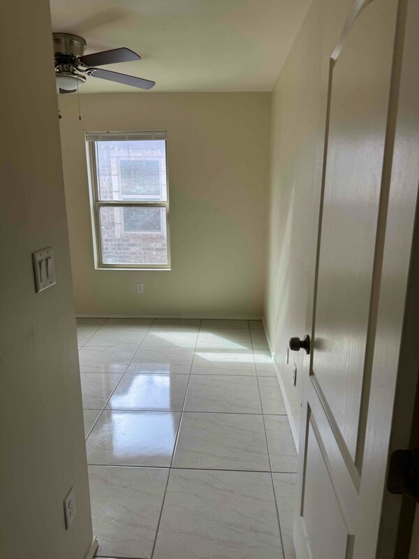 Photo - 1909 Kelly St Unidad F