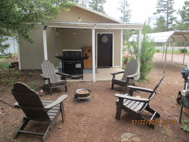 Photo - 330 S Woodland Rd