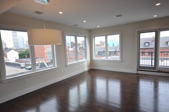 Photo - 661 Massachusetts Ave