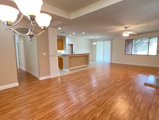 Photo - Northwest Bakersfield