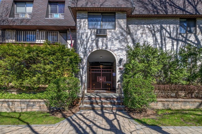 Photo - 107 N Broadway Condo Unit 114