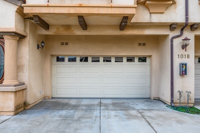 Photo - Three bedroom condo for lease in Arcadia