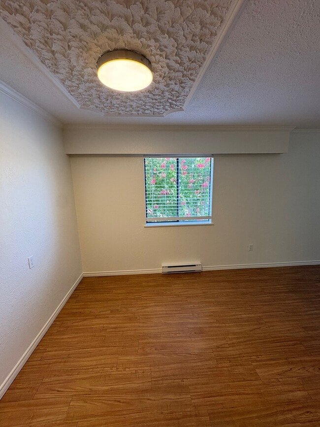 Building Photo - 1111 Hillside Ave Unit 201