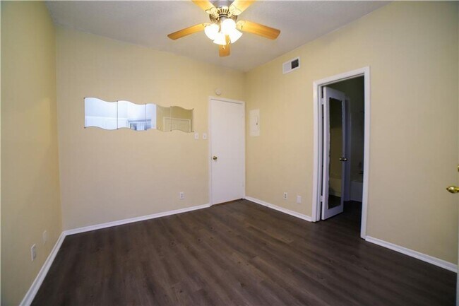 2604 Salado St