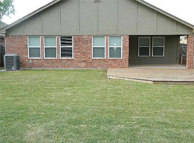 Photo - 9537 SW 24th Terrace