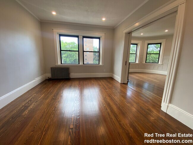 Photo - 1857 Beacon St Unit 3