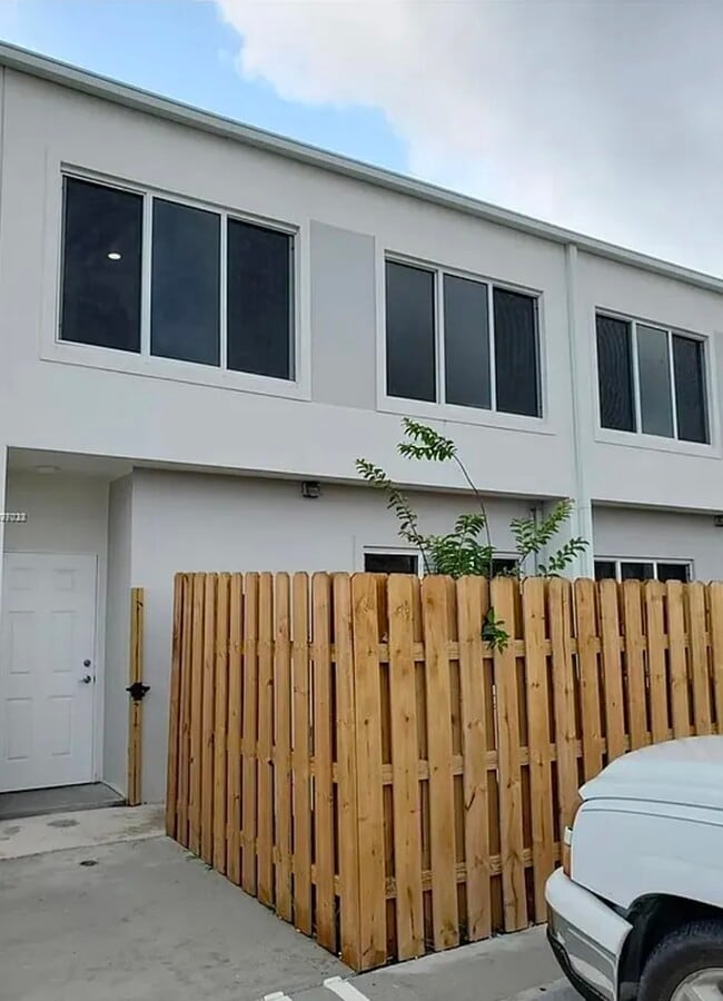 Photo - 25783 SW 139th Ct