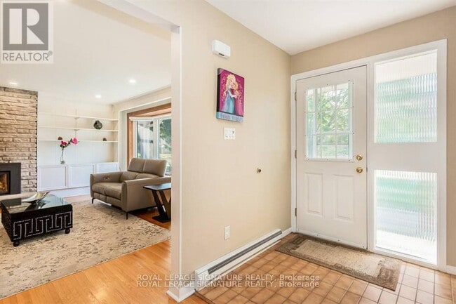 Photo - 153 Ulster Dr