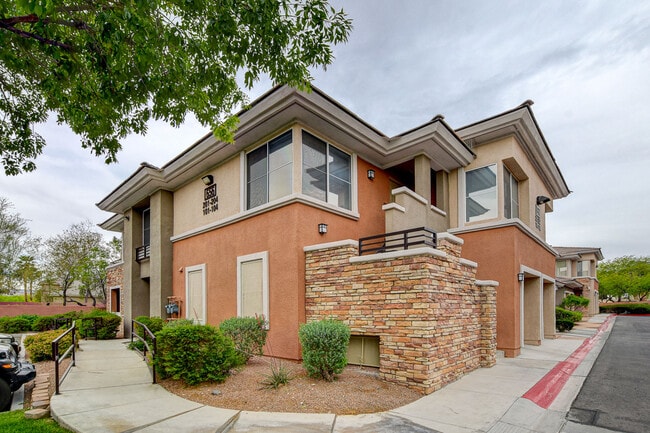 Building Photo - 656 Peachy Canyon Cir