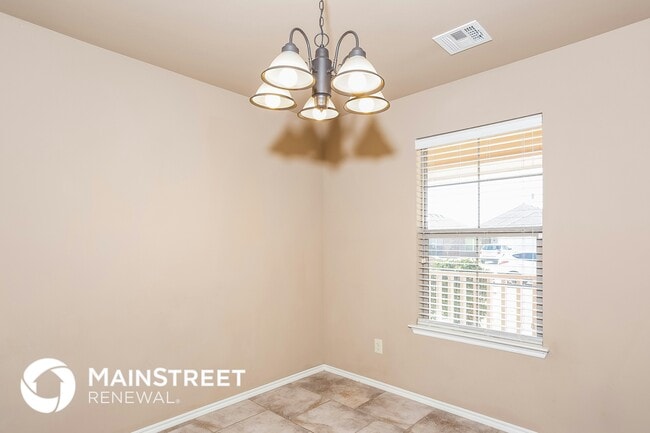 Photo - 7412 Comrade Ln