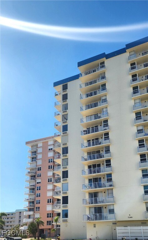 Photo - 7360 Estero Blvd Unidad 502