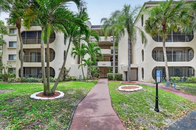 Photo - 6328 Longboat Ln W