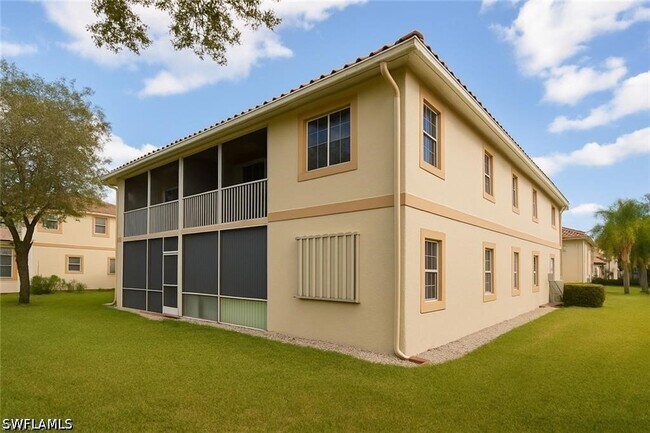 700 Luisa Ln Unit 2