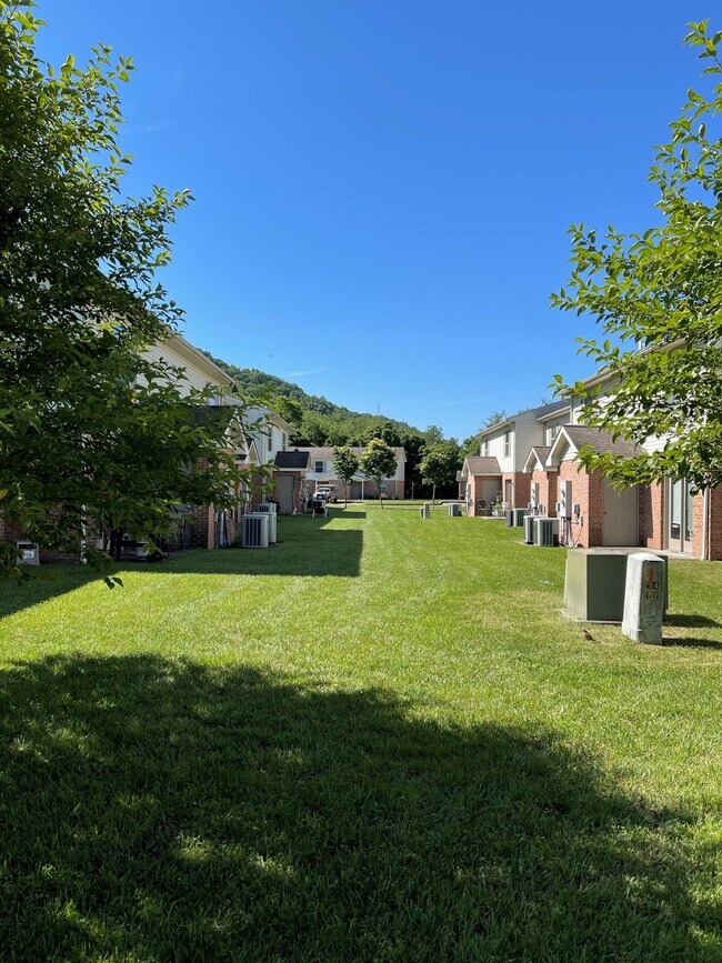 Photo - 3 BR Market Unit 502