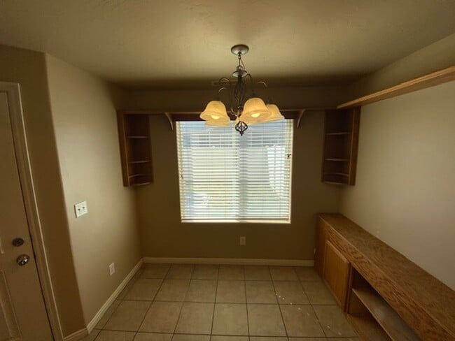 Photo - Move-in Bonus!! 3 bed -2.5 bath Twin Home