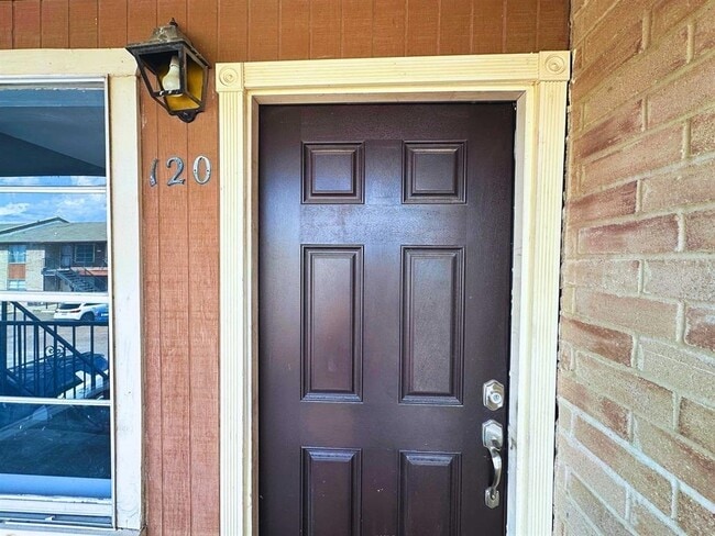 Building Photo - 4902 Marcella Ave Unit 120