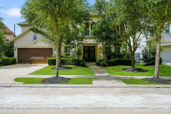 Building Photo - 11 Marino Dr