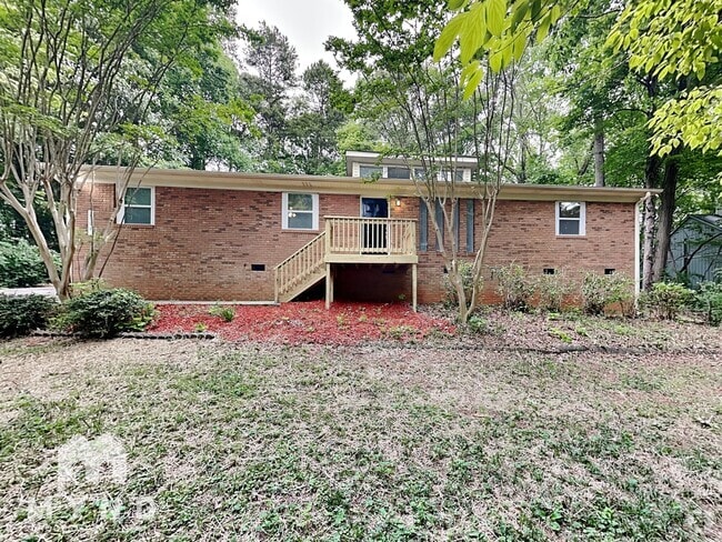 Building Photo - 2009 Dove Dr Rental