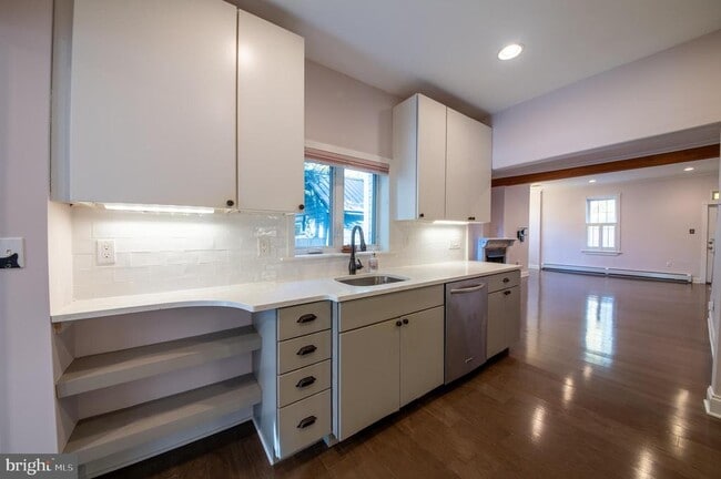 Photo - 35 Delaware Ave