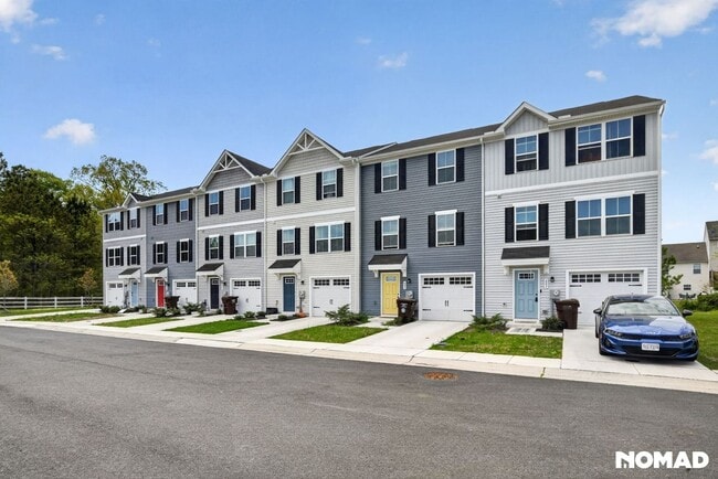 Photo - 611 Yellow Bill Ln