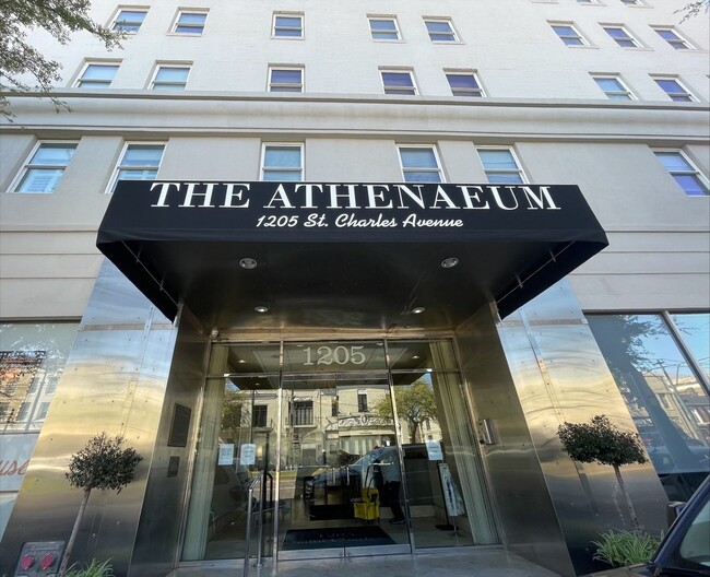 Building Photo - 1205 St Charles Ave