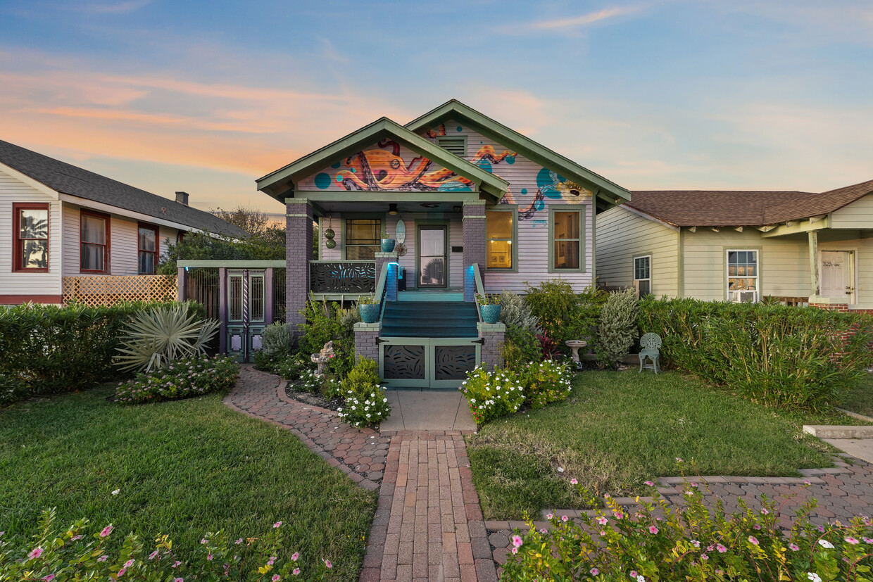 Photo - 2524 Avenue Q 1/2 (Galveston, TX)